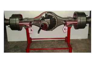 Model No.XS-28 CUT SECTION MODEL OF FULLY FLOATING DIFFEREINTIAL AND REAR WHEEL MECHANISM