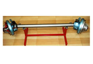 Model No. XS-17 CUT SECTION MODEL OF STEERING OF JEEP WITH STUB AXLE
