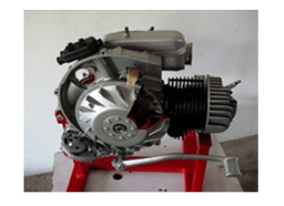 Model No.XS-14 CUT SECTION MODEL OF TWO STROKE SINGLE CYLINDER ENGINE 
